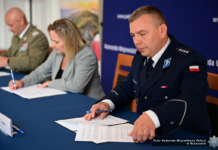 Policja i szkoła w Nowej Dębie razem w kształceniu przyszłych funkcjonariuszy